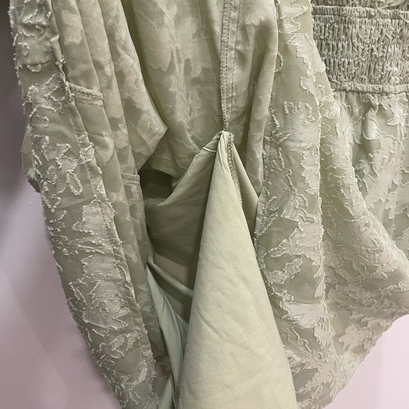 Adelyn Rae Chiffon Smocked Mini Dress puff Sleeve Babydoll Green Medium - Picture 9 of 15